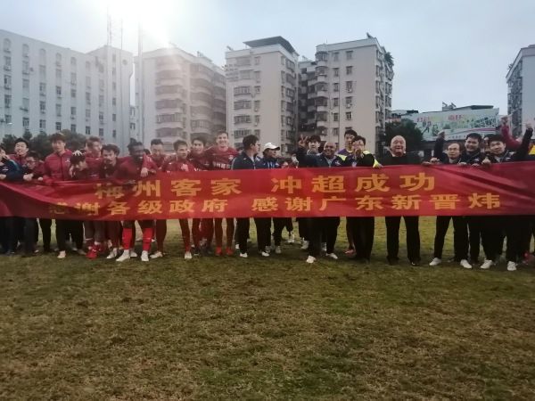 亚洲女人在线
